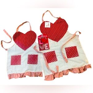 Aprons Mother Daughter Set with Matching Set of Cookie Cutters